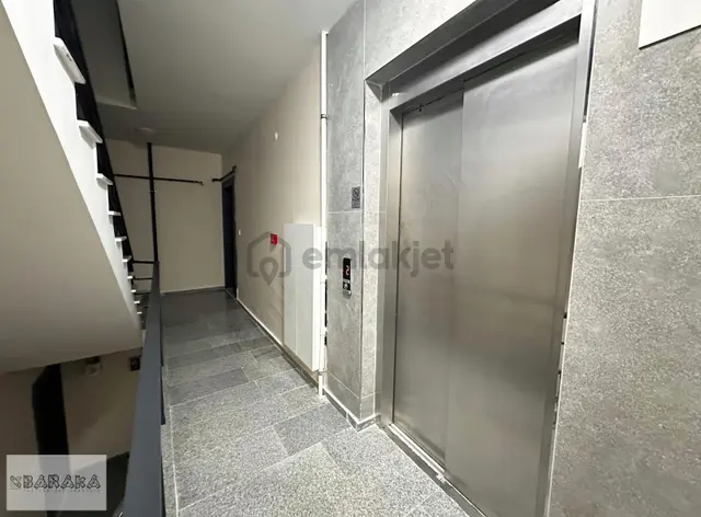 █ Fatih'te 3+1 Asansörlü Yeni Binada Balkonlu Daire Fırsatı █ 4