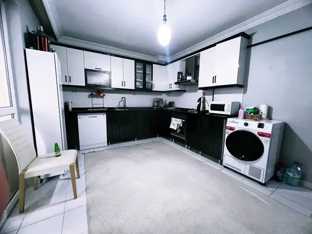 Cihandan Çiğdemtepe Mah Aydan Cadde Üzeri Satlık Kök Tapu 3+1 Da 3