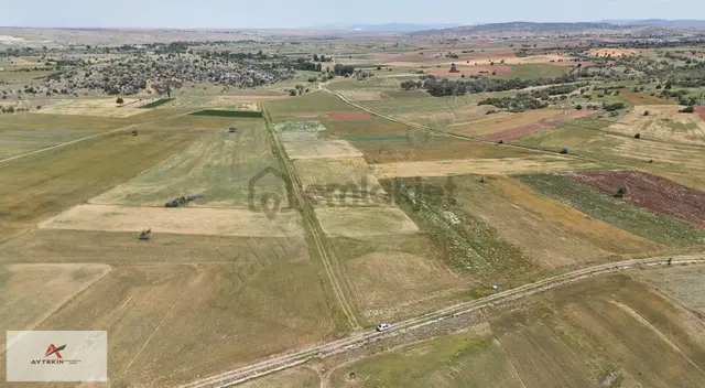 Akören Tülce Mahallesinde 1.832 M² Müstakil Tapulu Tarla 1
