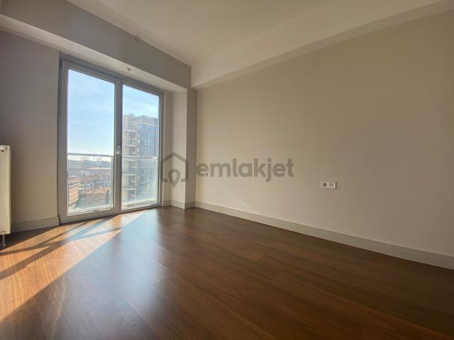 İstanbul House'dan Sur Yapı Corridor'da Peyzaj Manzaralı 1+1 5