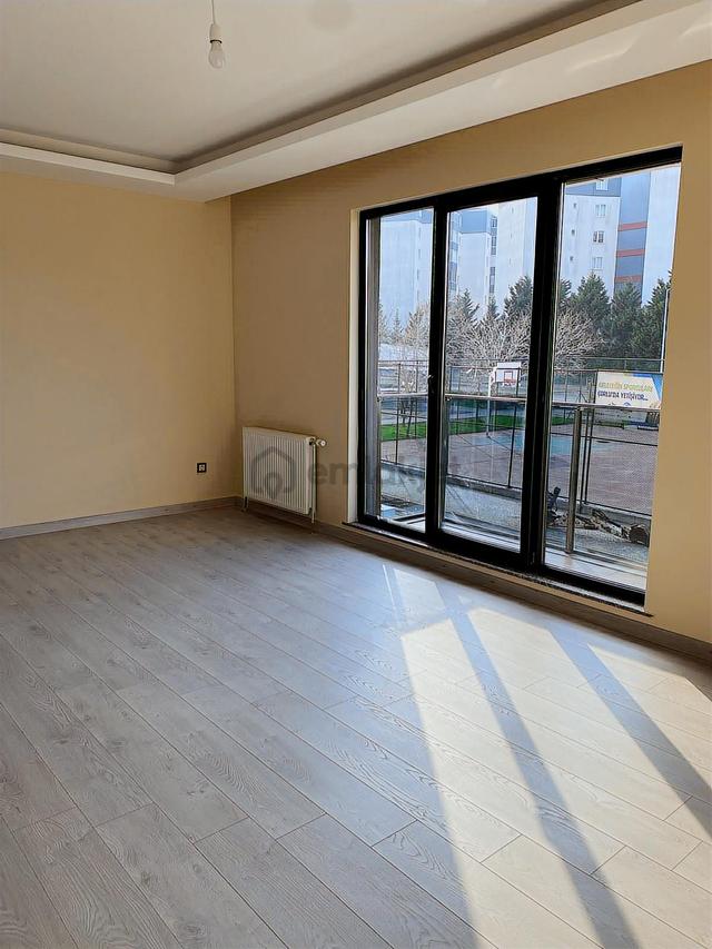 Metropol Residansta Satılık 2+1 Daire 2