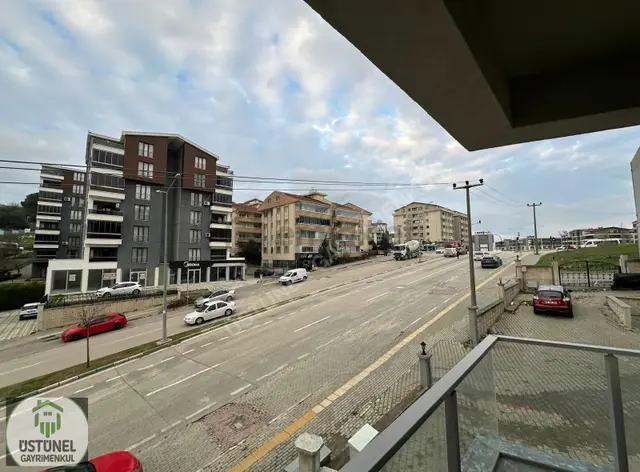 Üstüne'den Anafartar Cepheli Lüks Geniş Hazır Kiracılı Daire 2