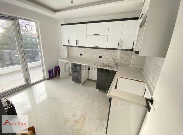 //aktürk Emlak\\ön Güney Cephe Ara Kat Sıfır 3+1 İskanlı Daire** 1