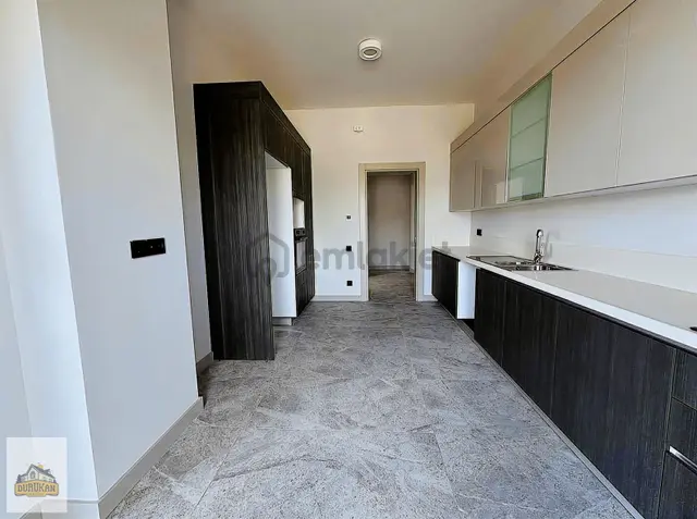 Çınarköy | Koru Manzaralı | Büyük Tip | 4+1 Kiralık Daire 3