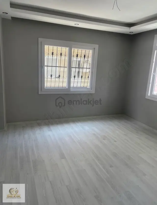 Aydınlar'da Vefa Caddesine Yakın Ful Yapılı 2 Katlı Müstakil Ev 3