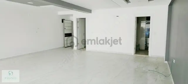 Menderes Merkezde Balkonlu Ferah Ofis Belediye/bankalara Komşu 5