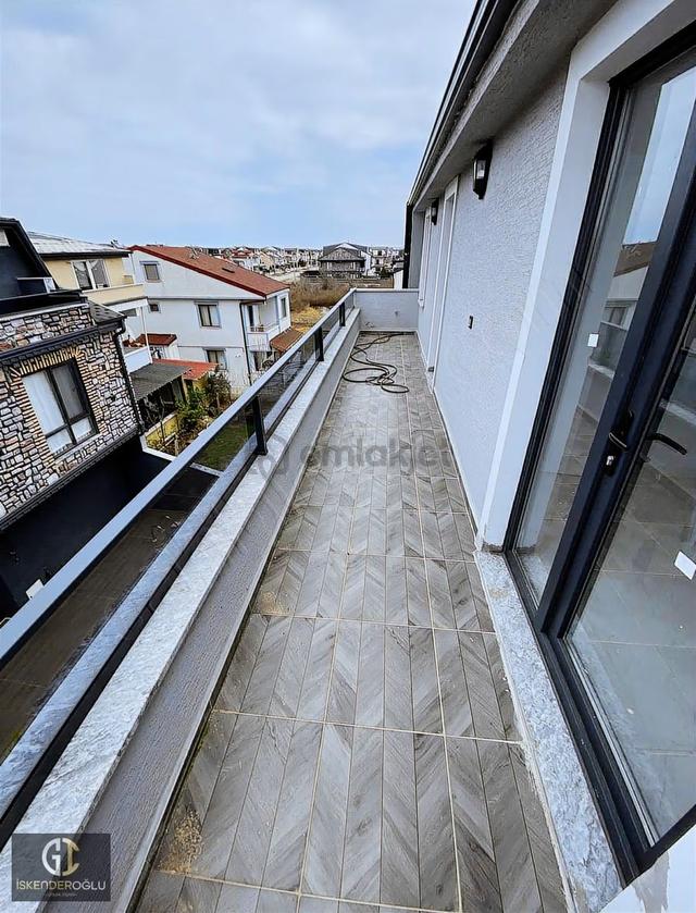 Lüks Ve Konforu Bir Arada Sunan 4+1 Satılık Villa 5