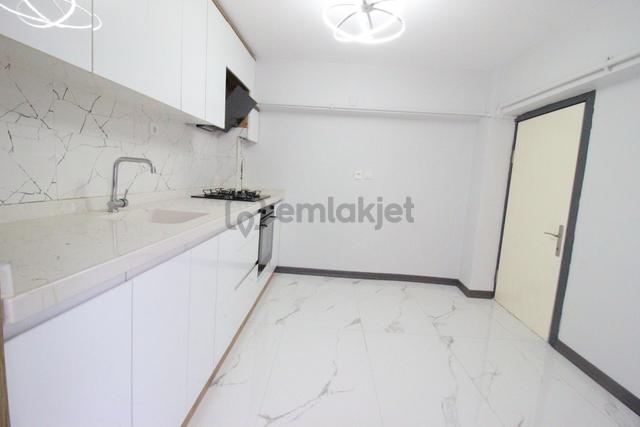 Hemdem Gayrimenkul'den Atakent'te Full+full Yapılı Yüksek Giriş Konumunda 3+1 Satılık Daire 4