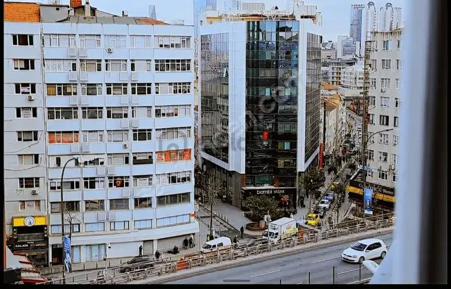 Mecidiyeköy Merkez'de 85m² Otoparklı - Asansörlü Fırsat Ofis,,, 2
