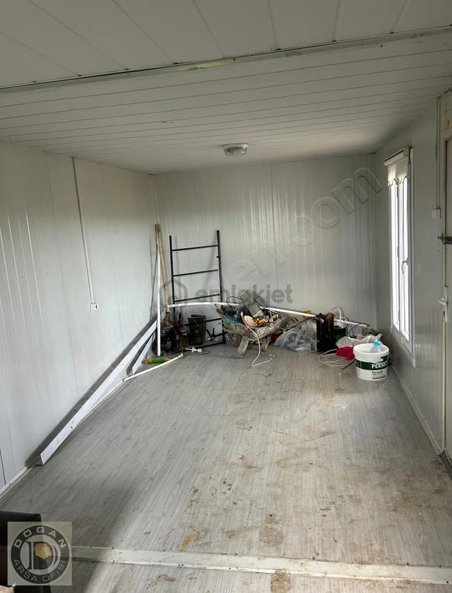 Silivri De İmarlı İfrazlı 260m2 Arsa İçerisinde 40m2 Yapı 4