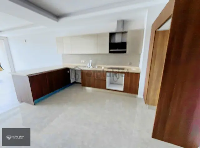 Serdivan Gölbaşı Konaklarında Kiralık 2+1 Müstakil Bahçe Katı 4