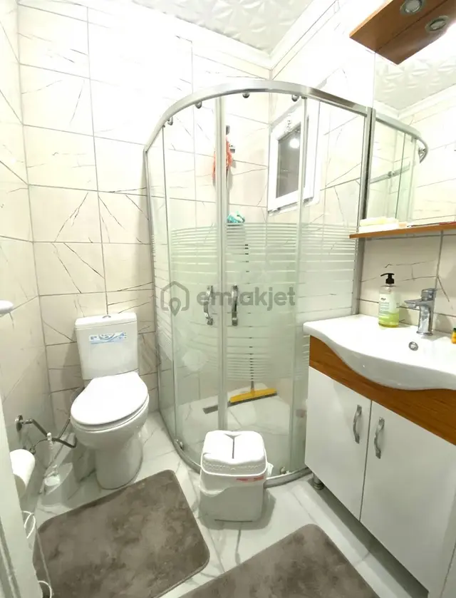 Yalova Çınarcık Harmanlarda Satılık Deniz Gören Kombili 1+1 3