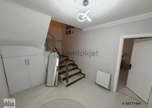 Şahlan Emlaktan Satılık Çarşı Merkzede Dubleks 3