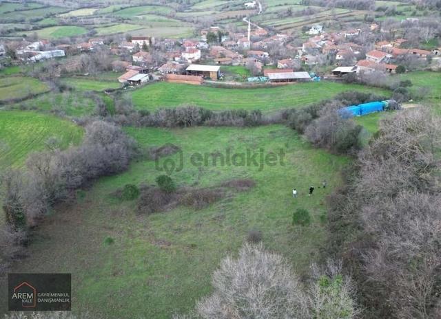 **biga Geredelli Köyünde 527 M² %80 İmarlı Satılık Arsa Ve Tarla 3