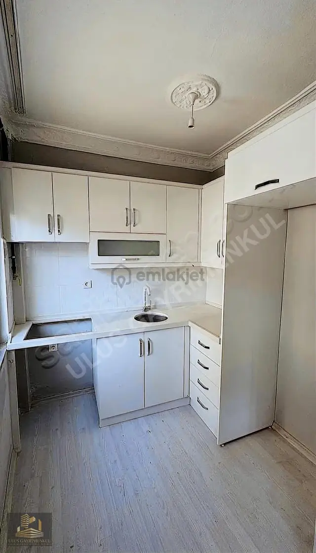 Ulus'tan Cerrahpaşa'da 1. Kat 1+1 50m2 İçi Sıfır Yapılı Daire 2