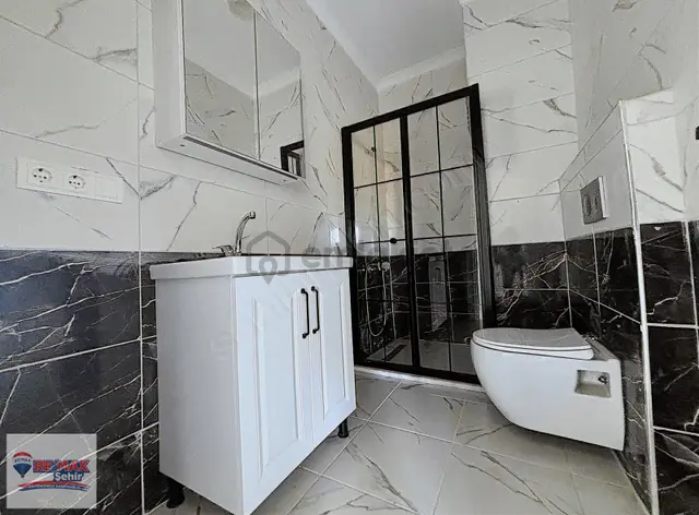 Remax Şehir'den Yalova Kadıköy Sıfır Binada Satılık 2+1 Daire 2
