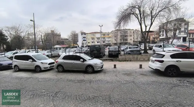 Çınar Belediye Yanı Açık Otopark Cepheli, Tabela Değeri Yüksek 3