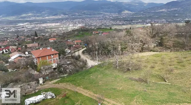 Geyve Hırka Mahallesi Projesi Hazır Harçları Ödenmiş Arsa 1