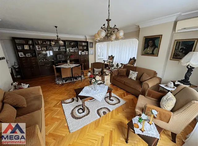 Selamiçeşme Özgürlük Parkı Sırasında Ferah 3+1 Satılık Daire 3