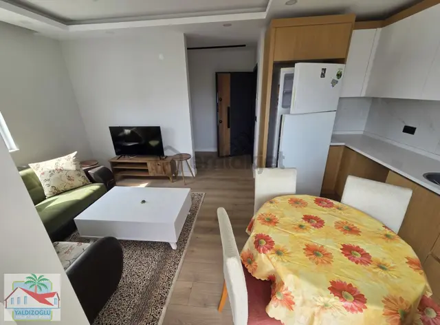 Kiralık Eşyalı 1+1 Hastaneye 500 Metre 4