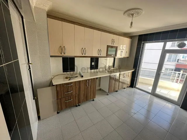 ** Keçiören Atapark'ta Katta Asansörlü İskanlı 3+1 Yapılı Satılık Daire ** 3