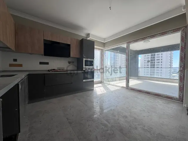 Göksuparkına 100m Manzaralı Geniş Balkon Sıfır Kiralık Lüx Daire 2