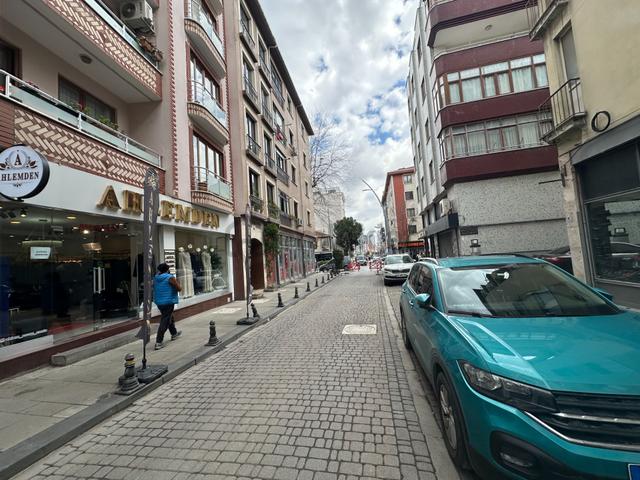 Remax Ümraniye Çarşı Metro Yakını Satılık Dükkan 5