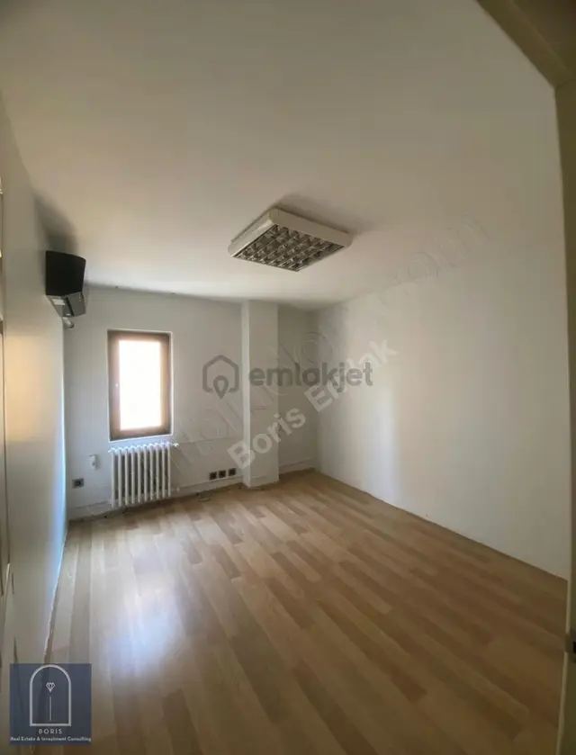 Üsküdar Bağlarbaşı Cad. 100m2 2. Kat Satılık Ofis Fırsatı 3