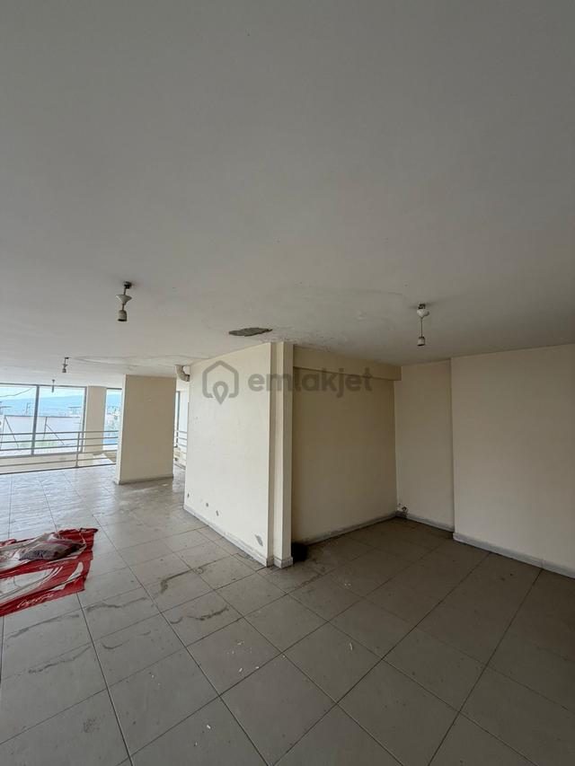 Ankara Asfaltın'da 250 M2 Kiralık Dükkan/işyeri 3