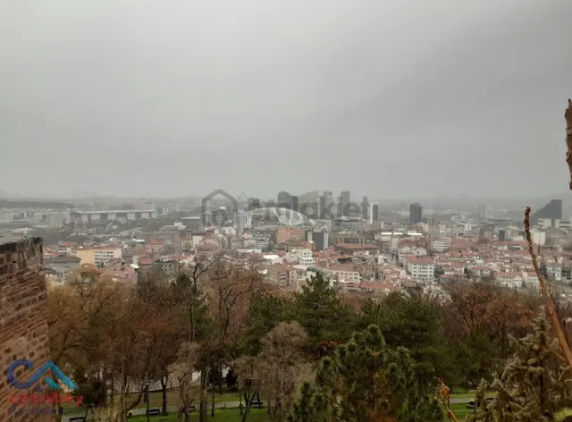 Ankara Kalesinde Manzaralı Yapılı Konak Ankara Kalesinde Manzaralı Yapılı Konak