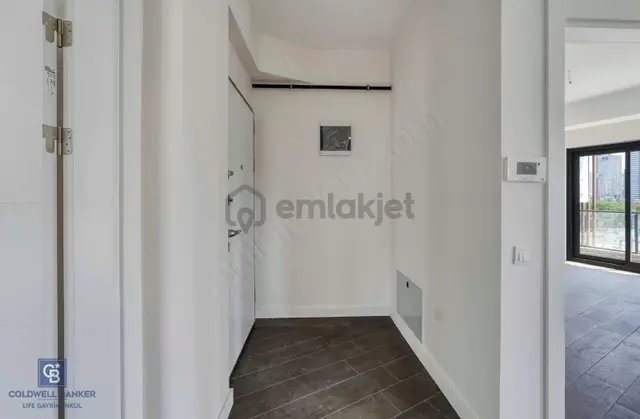 Alsancak Kahramanlar'da 2+1 80 M2 Satılık Ofis 3