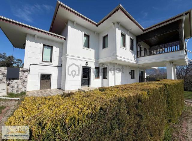 Orhangazi Muhteşem Konum 8 Dönüm Arazi Kiralık Lüks Villa 3