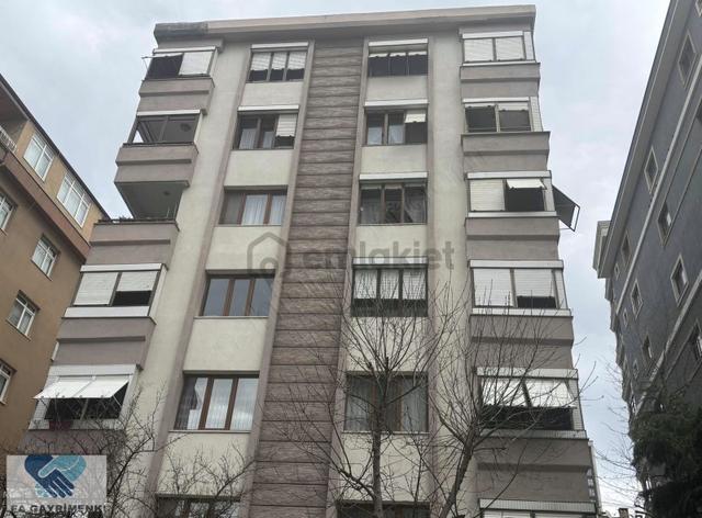 Merdivenköy'de Hastaneye Yakın, 3+1, 110m² Satılık Daire