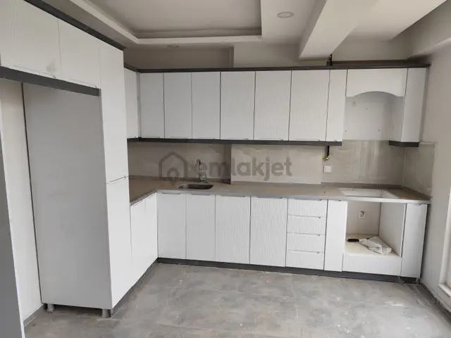 Varır Park Sitesinde 2+1 Geniş Lüks Daire 1