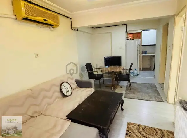 Mitatpaşada Sahile Yakın Giriş Katı Kılımalı Eşyalı Balkonlu. 5