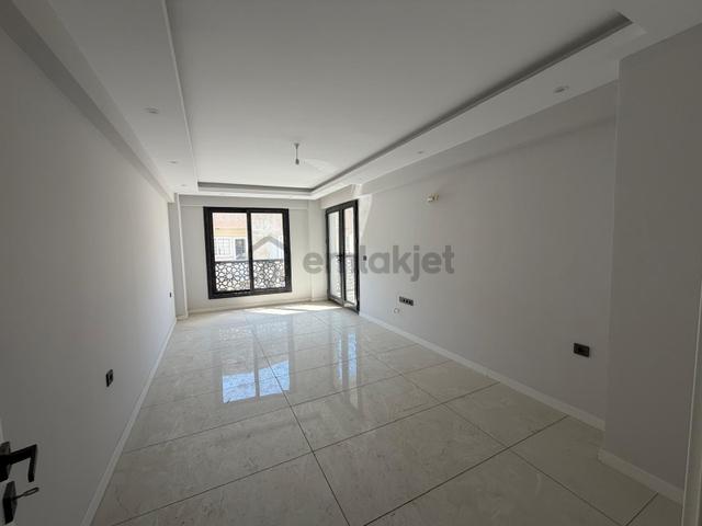 Tombul Emlaktan Turan Mahallesinde 2+1 Kiralık Daire 5