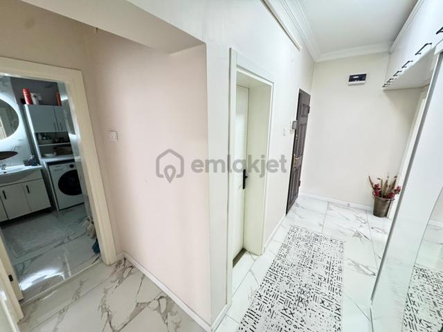 Aşağı Eğlence Mendil Sok.'da Orta Katta 3+1 Güney Cep. Full Yapı 4
