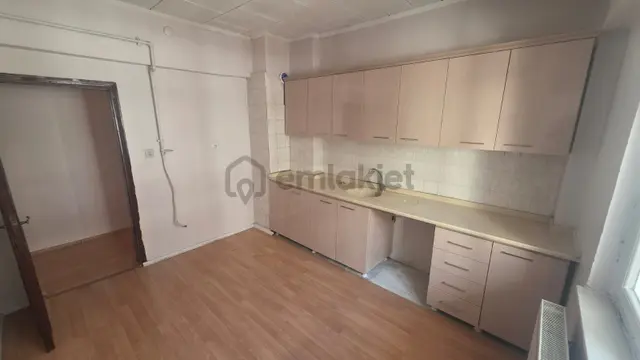 Kazım Karabekir Caddesinde Kiralık Geniş 3+1 Daire 2
