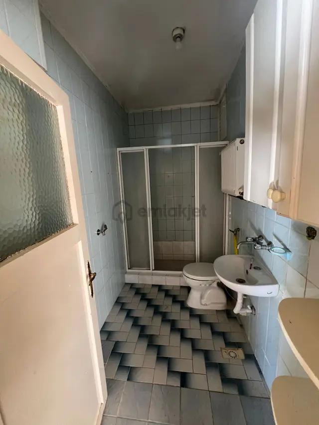 Hürriyet Mahallesi Kalmaz Sokakta Kiralık 3+1 Daire 4