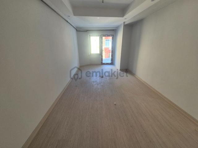 Armaxdan Bağlarbaşında Satılık 2+1 Fırsat Daire 2