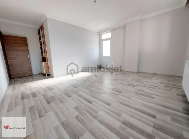 Merkezi Konumda Bakımlı Ve Kullanışlı Kiralık Daire | Vadi Emlak 3