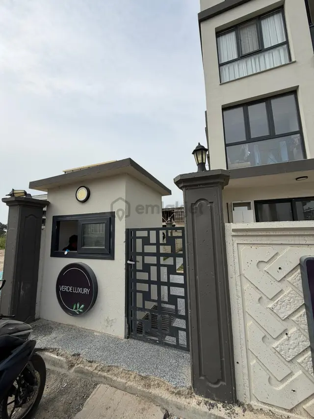 Bakırçay Mevki Köşe Önü Açık Ferah Daire 3