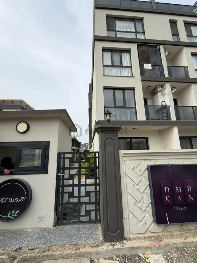Bakırçay Mevki Köşe Önü Açık Ferah Daire 2