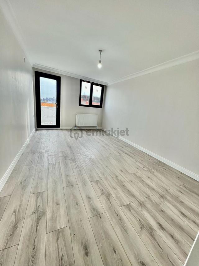 Yusuf Emlak'tan Tevfikbey’de Yeni Binada 2+1 Satılık Daire 2