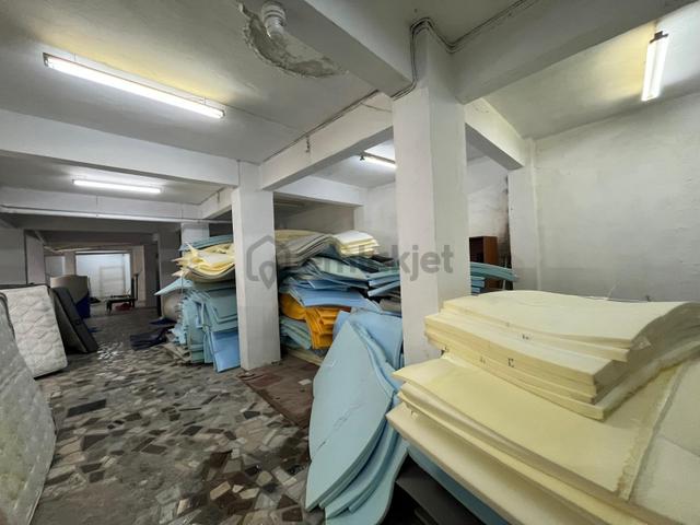 Yusuf Emlaktan Kemalpaşa"da Metrobüse Yakın 300 M² Kiralık Bodrum Depo / İmalathane 3