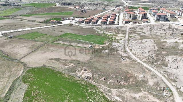 Güzelyurt'ta Toki Yanıbaşında Manzaralı Yatırım Fırsatı 1236 M² 5