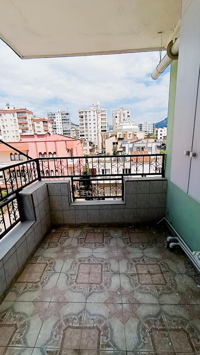 Kozan Gayrimenkulden Saimbeyli Caddesinde Harika Konumda Daire 3