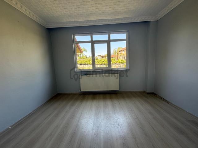 Emlak Evim- Çağlayanda Müstakil 2 Katlı Kiralık 3+1 Daire 4