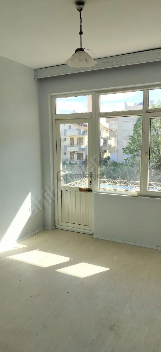 Aşağı Hisar Çarşı Merkez