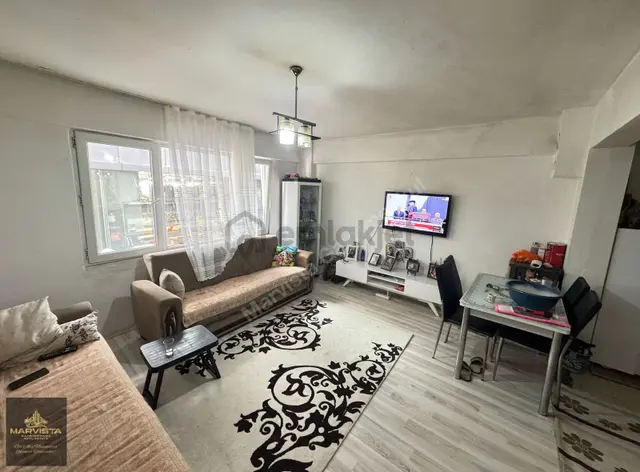 Marmaris Merkez'de Satılık Dükkan Ve Daire 2